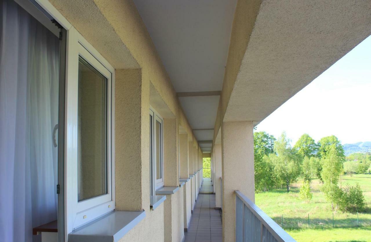 Hotel Bialy Wałbrzych Exterior foto