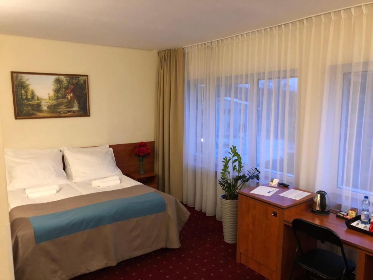 Hotel Bialy Wałbrzych Exterior foto